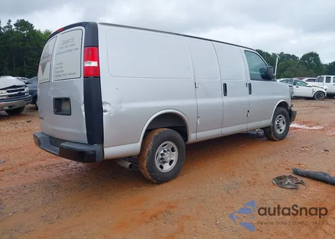 2018 Chevrolet Express 2500 Work Van из США, поврежденный, VIN 1GCWGAFG6J1199955